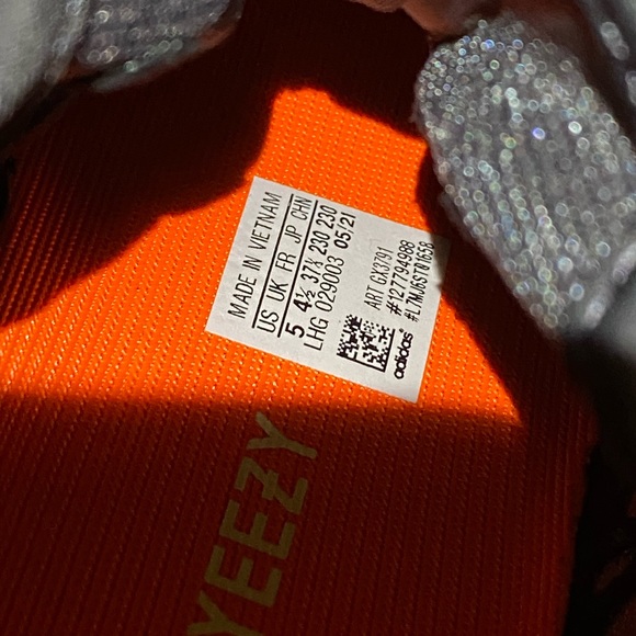 Yeezy boost 350 v2 mono cinder - Picture 5 of 6
